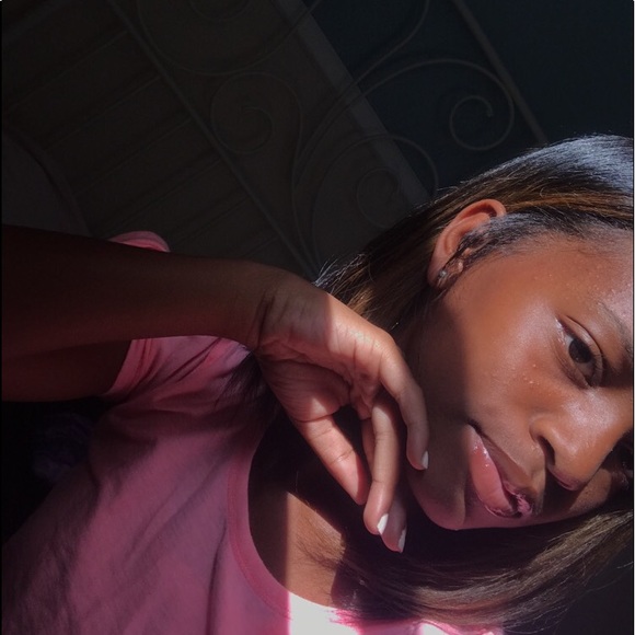 Meet your Posher, Aerryn - Picture 1 of 1